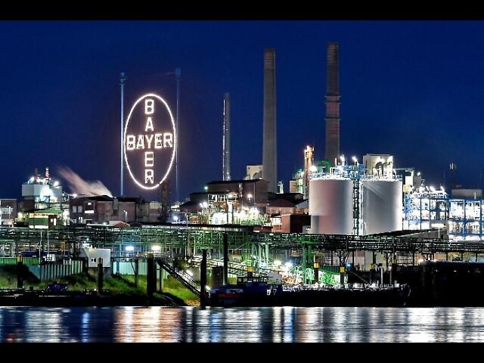 Bayer: utile 2018 -77% con svalutazioni