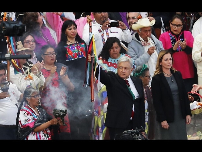 Messico: Obrador vende aereo presidente