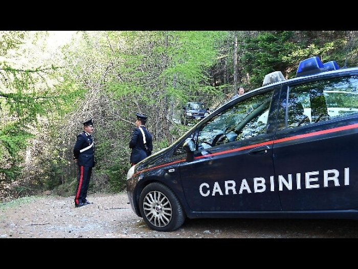 Uccide compagna e tenta suicidio,stabile