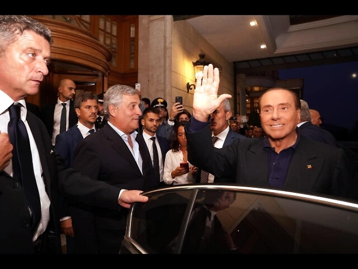 Berlusconi, M5s peggiore di sinistra