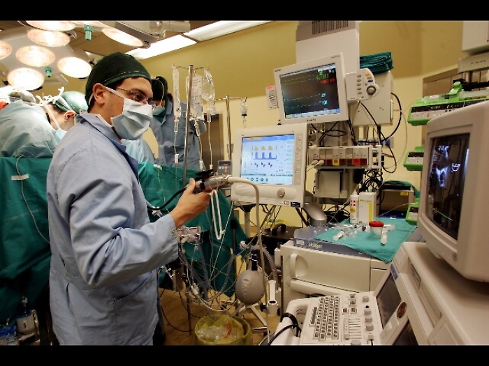 Via tumore da cuore senza aprire torace