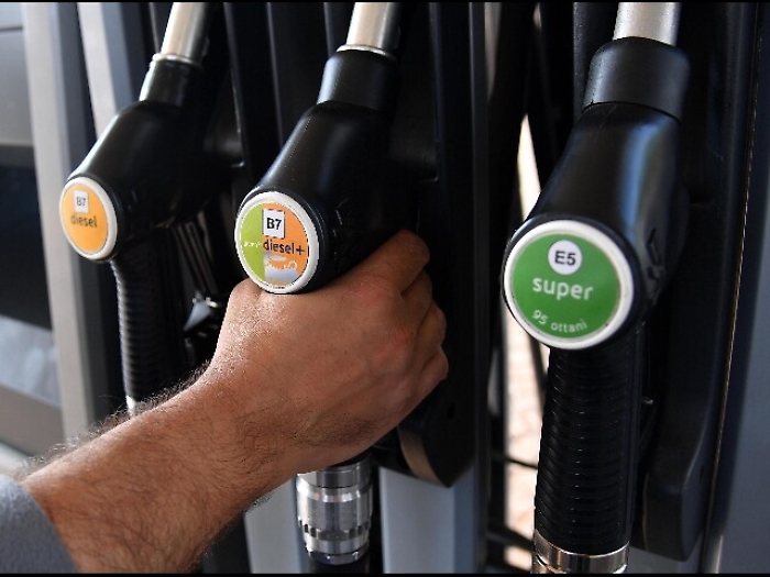 Liguria, 'no' aumento accise benzina