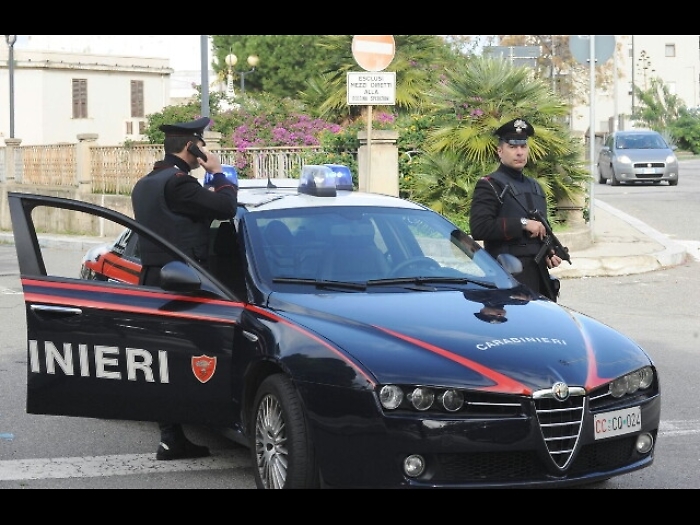 Rissa dopo uno sguardo,arrestate 3 donne