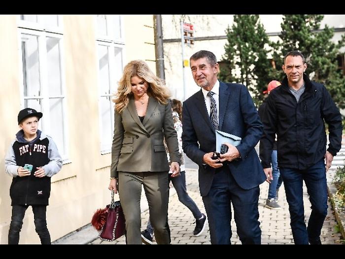 Rep.Ceca vota, rinnova Parlamento