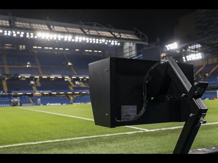 Var in Fa cup regala un gol al Leicester