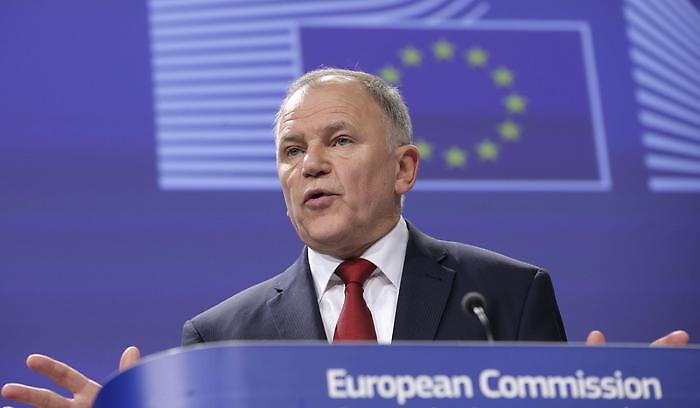 Andriukaitis, l'Ue deve guidare l'innovazione vegetale