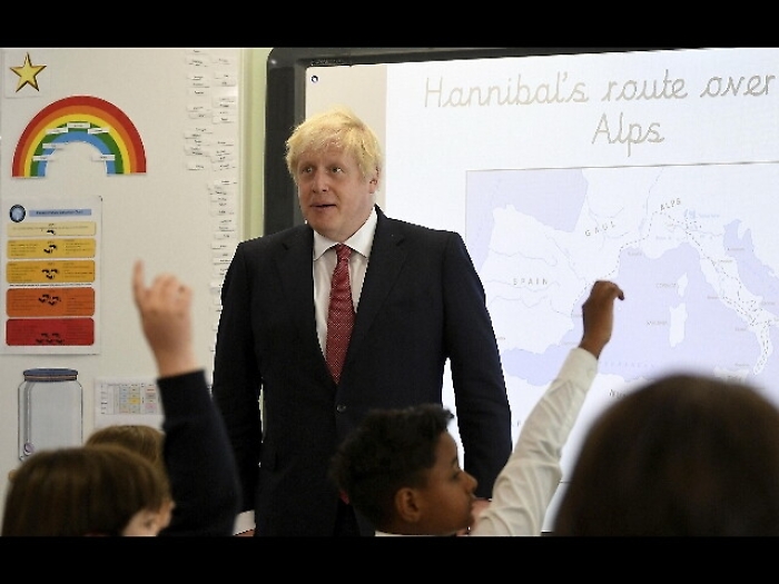 Brexit:Johnson apre a studenti stranieri