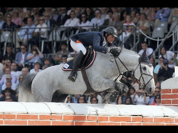 Piazza di Siena pronta per lo show