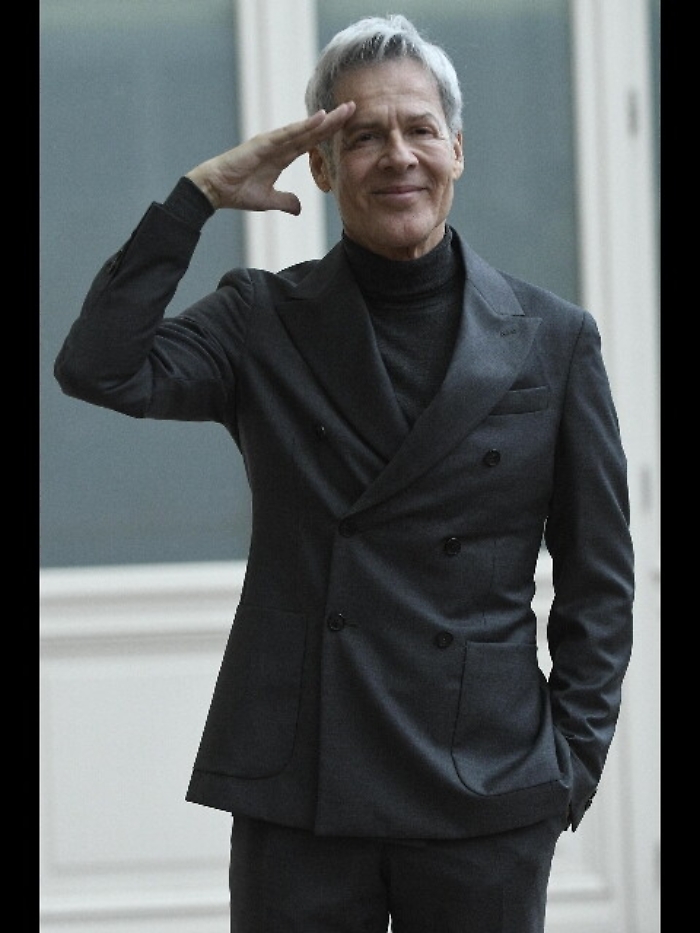 Baglioni, a Sanremo canter&ograve;