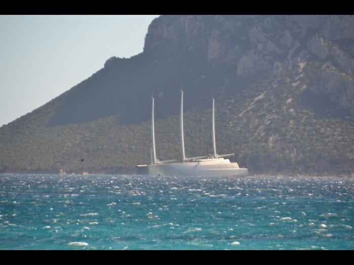 In Sardegna yacht vela pi&ugrave; grande mondo