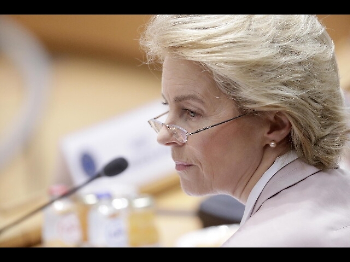 Pe, slitta esame sui futuri commissari