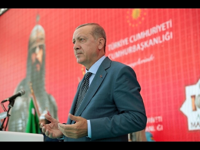 Siria: Erdogan, evitare disastro a Idlib