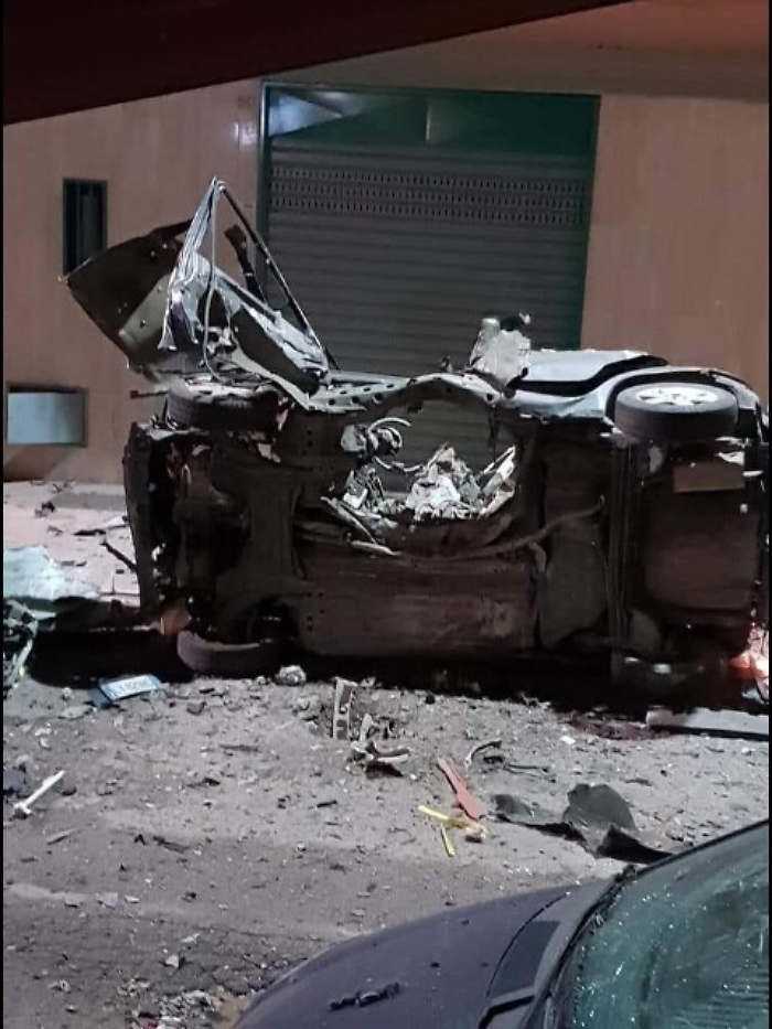 Ordigno esplode sotto auto Cc a Corato