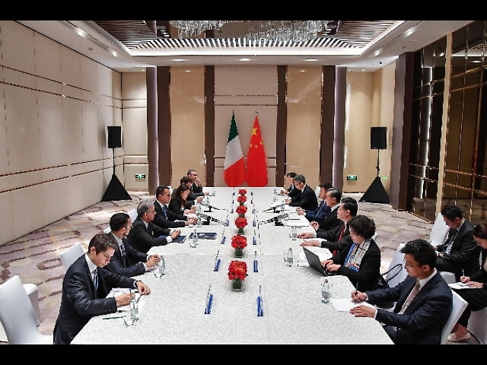Wang, Cina vuole Ue forte con l'Italia