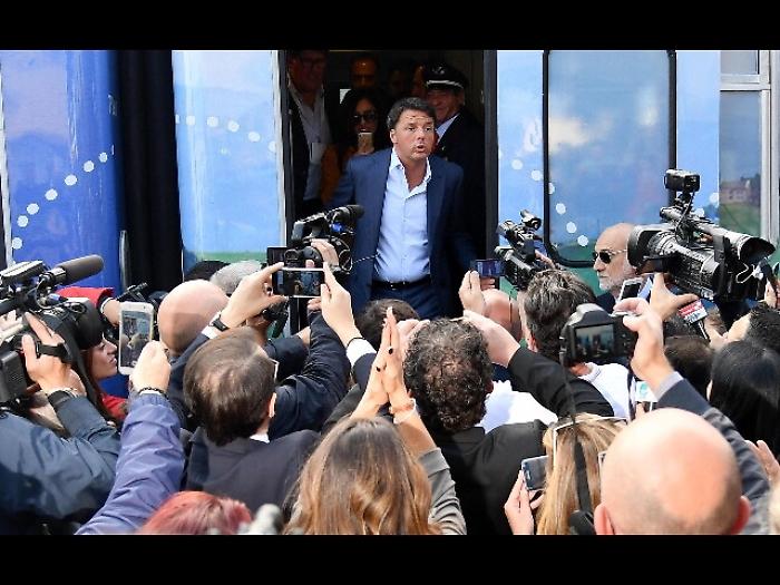 Bankitalia: Renzi, sto con cittadini