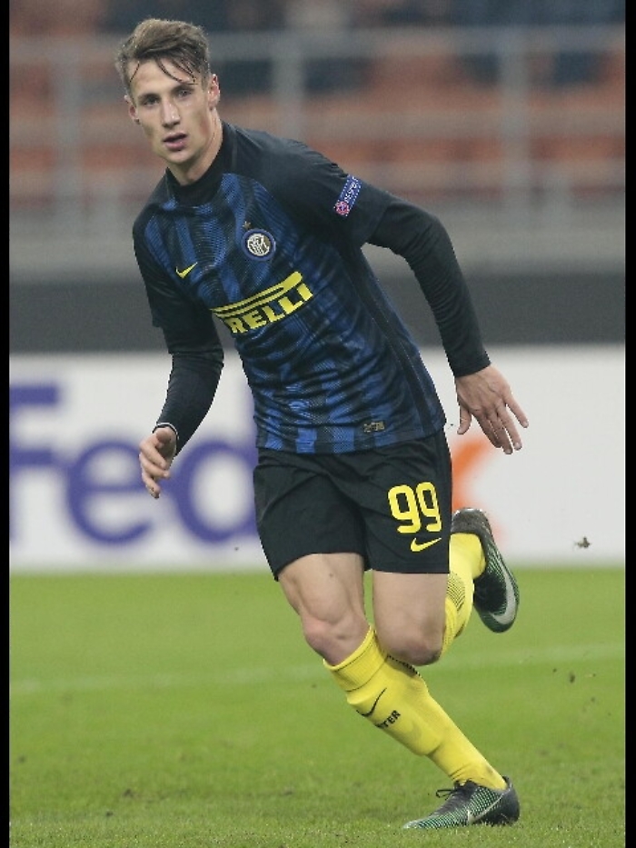 Inter: Pinamonti fa 18 anni e rinnova