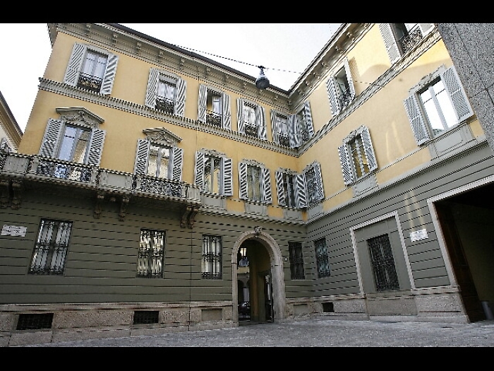 Mediobanca:crescono ricavi 9 mesi