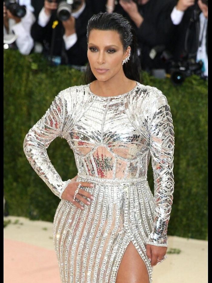 Francia:retata per rapina Kim Kardashian