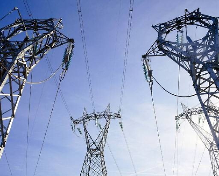 Caltanissetta, operaio muore per scarica elettrica