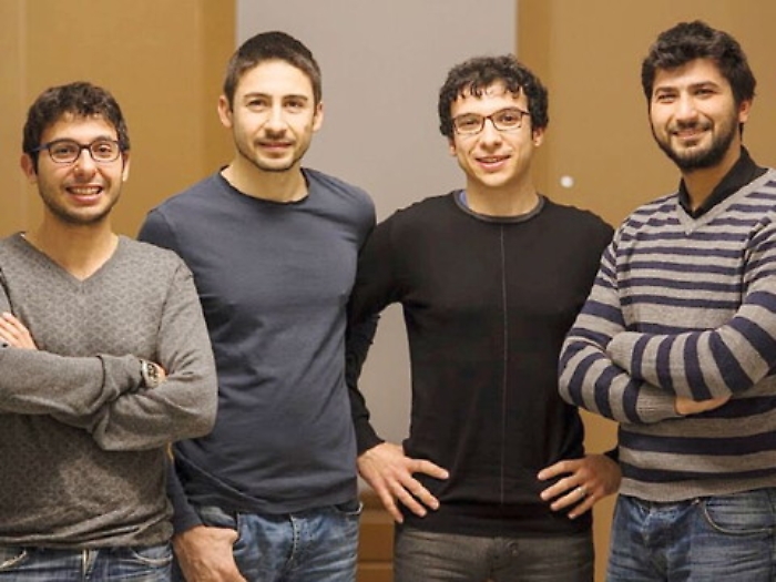 I magnifici 4 catanesi: &laquo;In cartone ondulato la casa del futuro&raquo;