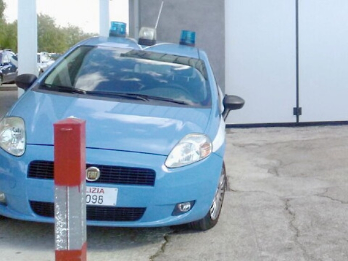 Raffadali, maltratta e ferisce la moglie: arrestato