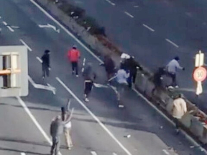 Catania, le risse tra lavavetri sono state due: per un parabrezza conteso