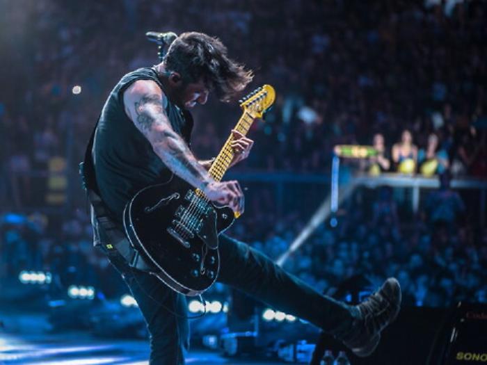 Fabrizio Moro &laquo;La Sicilia &egrave; in &ldquo;Pensa&rdquo;&raquo;, dal Festival alle polemiche all&rsquo;impegno sociale 