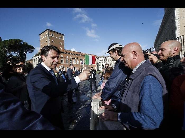 Conte,crisi occupazione emergenza Paese