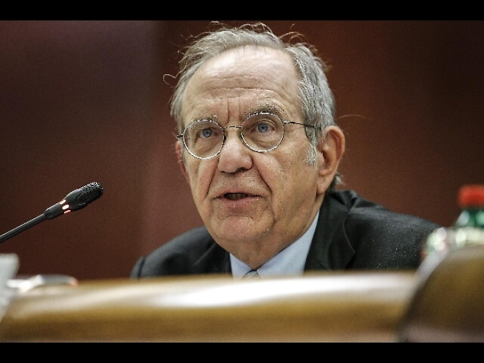 Spread Btp chiude a 173, Spagna a 130