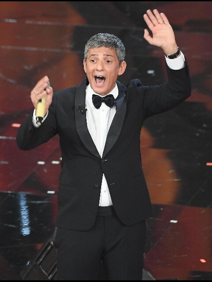 Fiorello-Orfeo, abbraccio dietro quinte