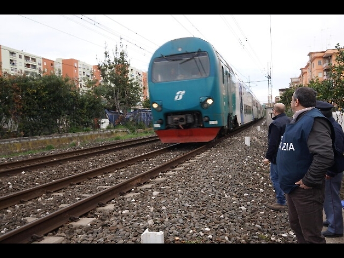 Investito da treno, morto immigrato