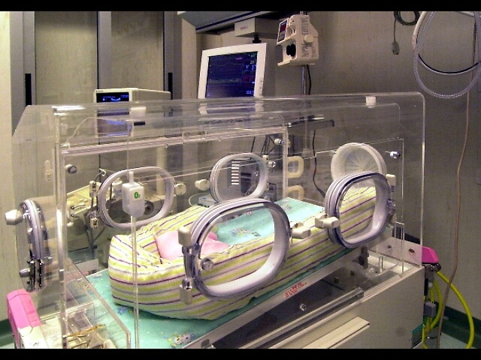 &laquo;Hanno fatto sparire uno dei miei gemelli&raquo; Esposto di una migrante dopo parto a Caltagirone