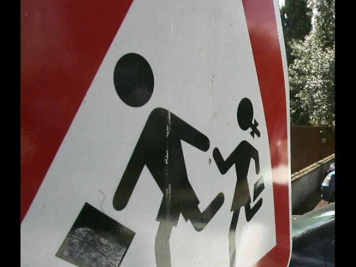 Danna e 2 bimbi investiti davanti scuola