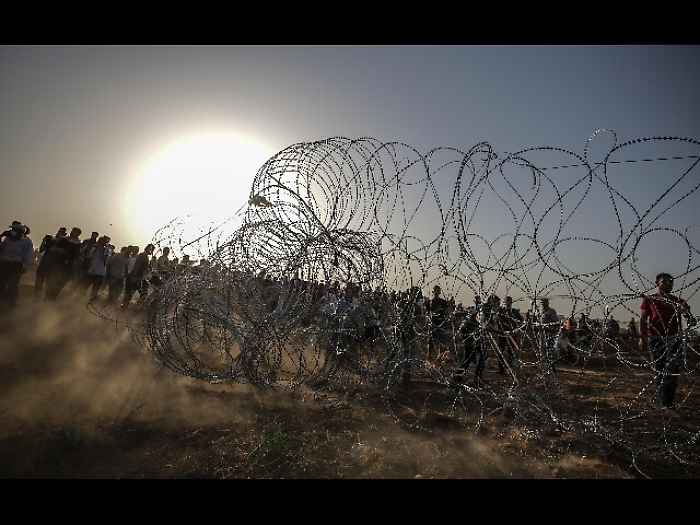 Gaza: ucciso manifestante al confine