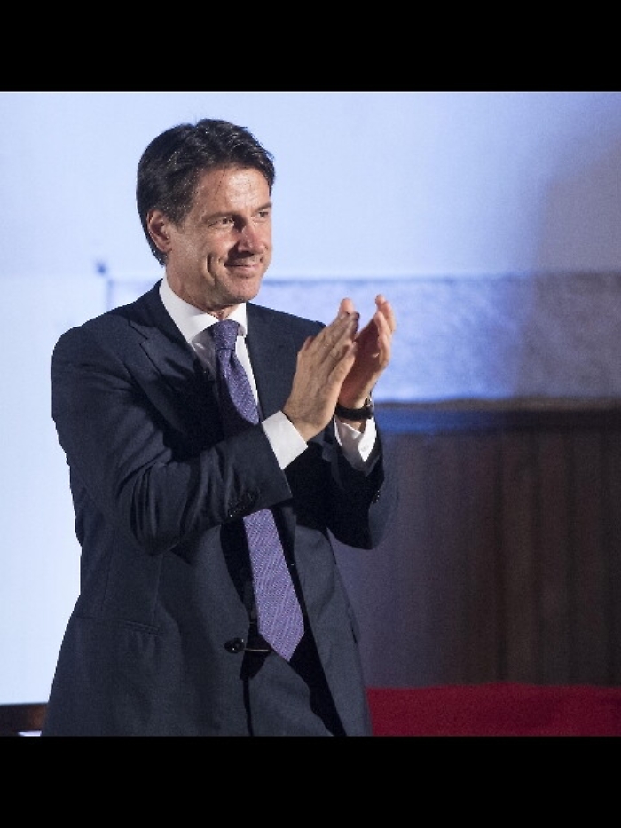 Conte: mi fido di tutti i ministri