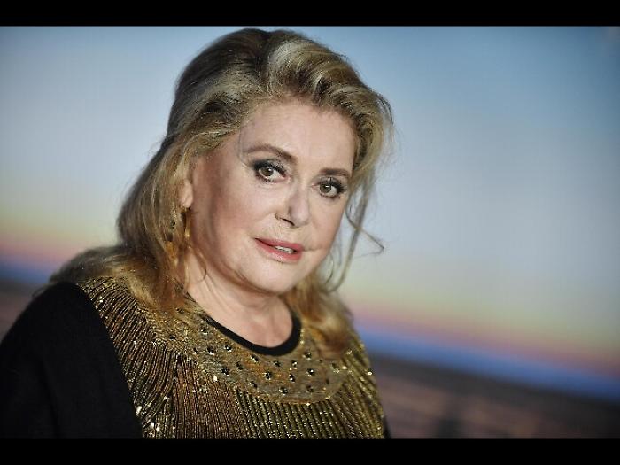 Deneuve e figlia tra famiglia e memoria
