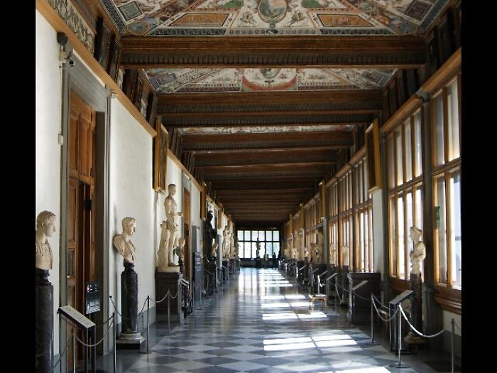 Arte antica agli Uffizi in notti estive