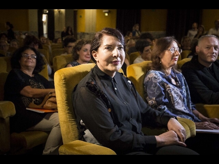 Abramovic aggredita a Firenze da un uomo