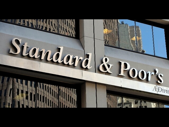 Grecia: S&amp;P, conferma rating a 'B-'