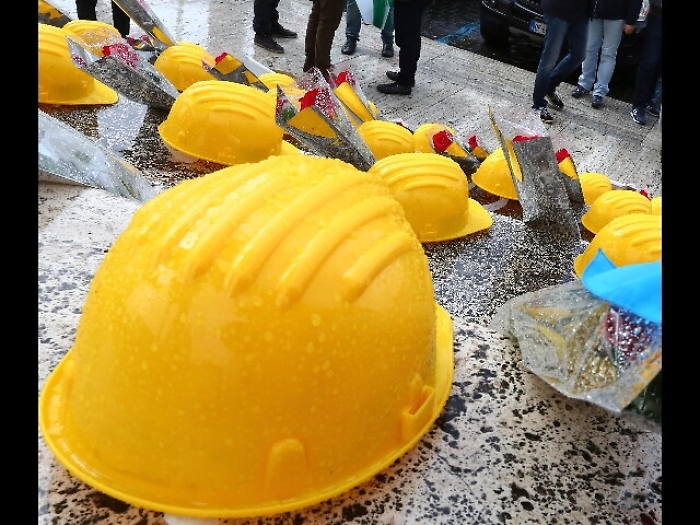Edilizia: Fillea, basta morti sul lavoro
