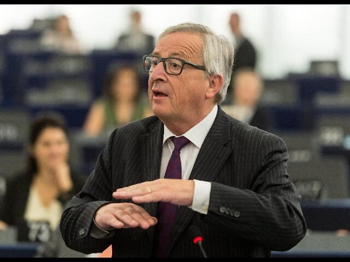 Juncker, serve ministro finanze europeo