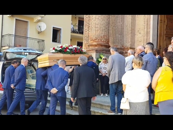 Annegato Favria, padre 'non capiti pi&ugrave;'