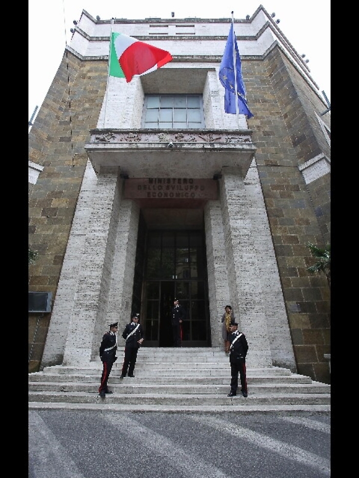 P.A:in nuovi ccnl cambio regole malattia