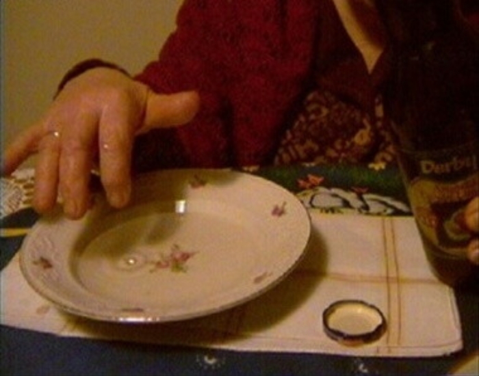 &laquo;Ti tolgo il malocchio&raquo; e si fa consegnare 200 euro da un'anziana