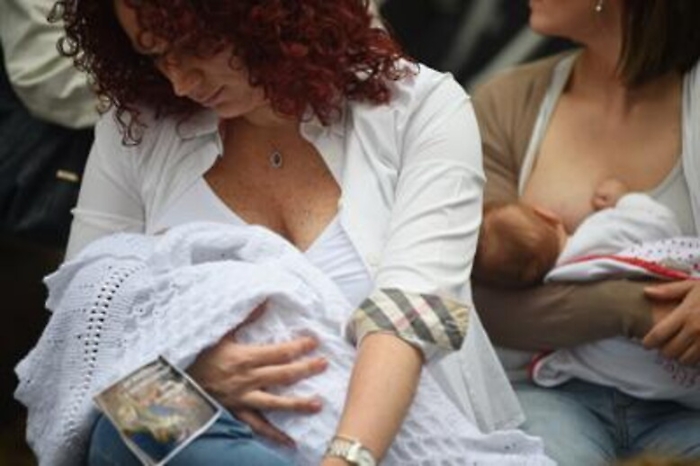 Pediatria: Sin su ddl latte d'asina, non contrari ma meglio quello materno