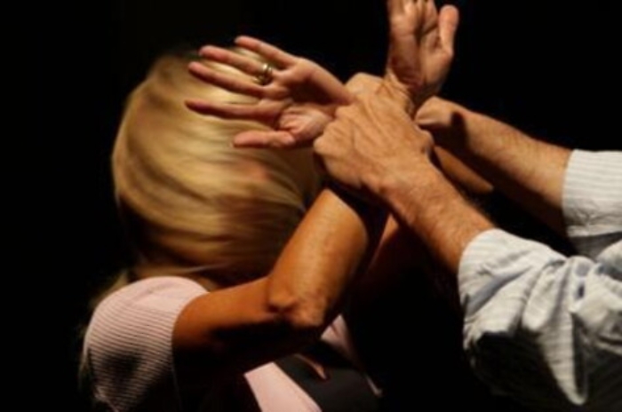 &laquo;Io, scampata al mio ex che voleva uccidermi&raquo;, la storia di Lidia