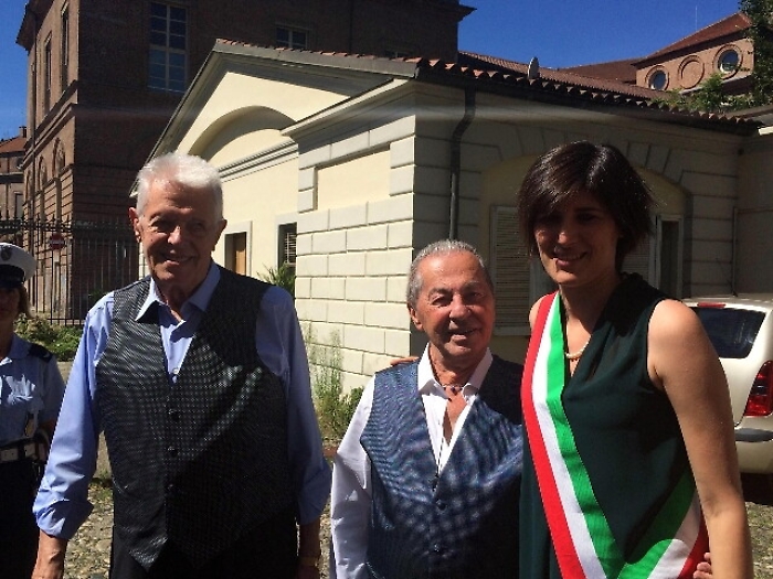 Ultimo saluto a Franco dal suo sposo