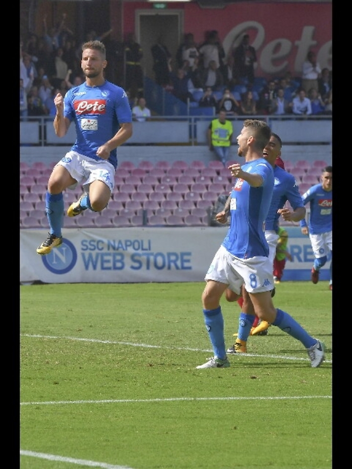 Mertens, Sarri vorrebbe farmi riposare