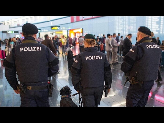 Isis: 11 arresti in Austria