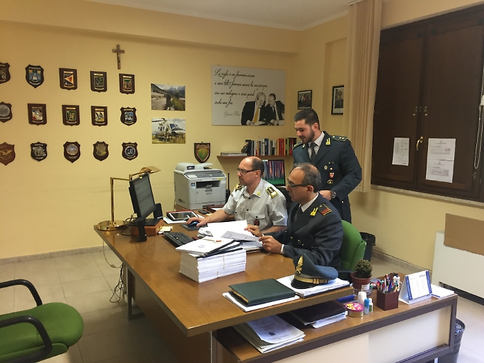 Giro di fatture false, sequestrati 150 mila euro a un imprenditore di Gela